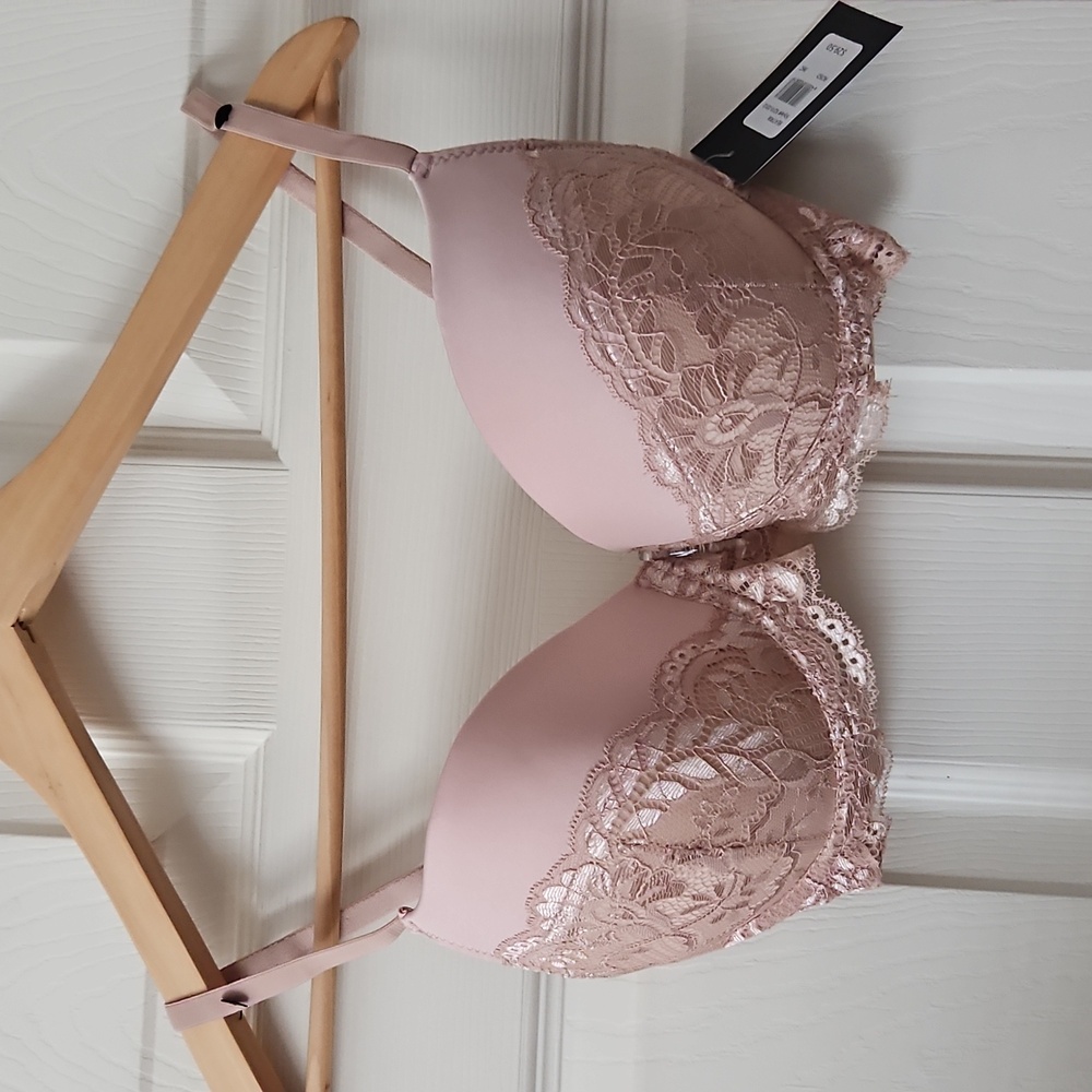 Frederick's of Hollywood Beatrix Scallop Lace Contour Bra Rose Dust Size 36C